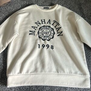 Oversized crewneck. Super comfy and warm. VERY oversized